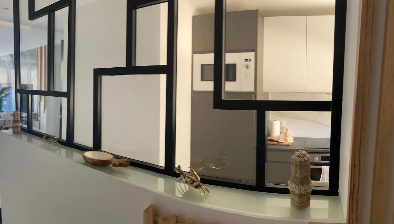 Apartment Centre Ville Sainte Maxime 100M Plage Et Commerce A Pied